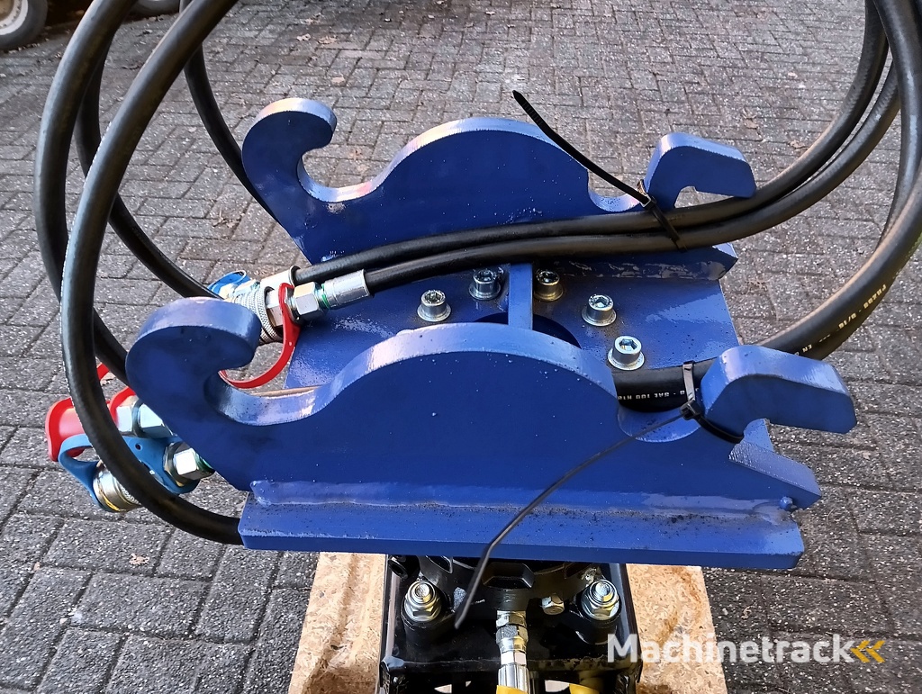 HÄÑER Houtklem met rotator Cw05 opname minigraver