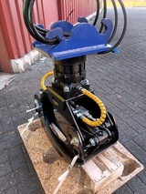 Minituur van HÄÑER Houtklem met rotator Cw05 opname minigraver