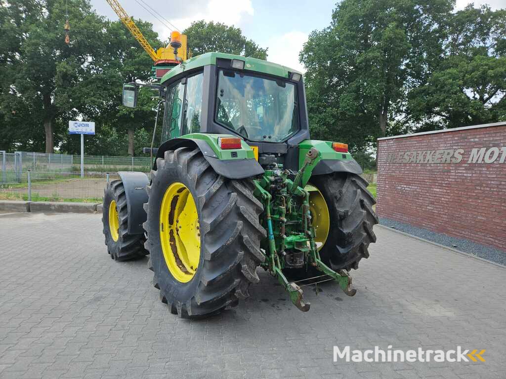 John Deere 6400