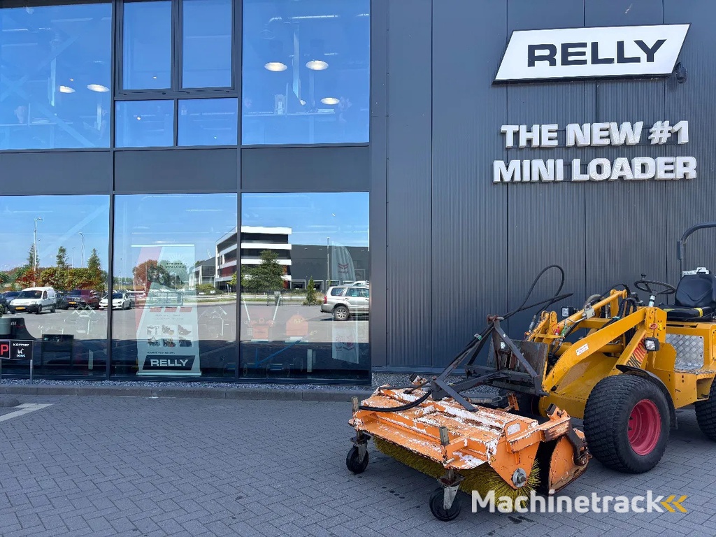 Relly Bema veegmachine - Technisch in orde