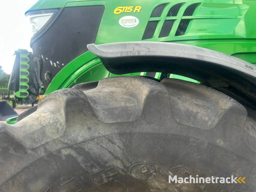 John Deere 6115R