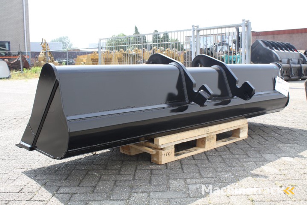 Caterpillar Ditch Cleaning Bucket DC 2 2800 0.71