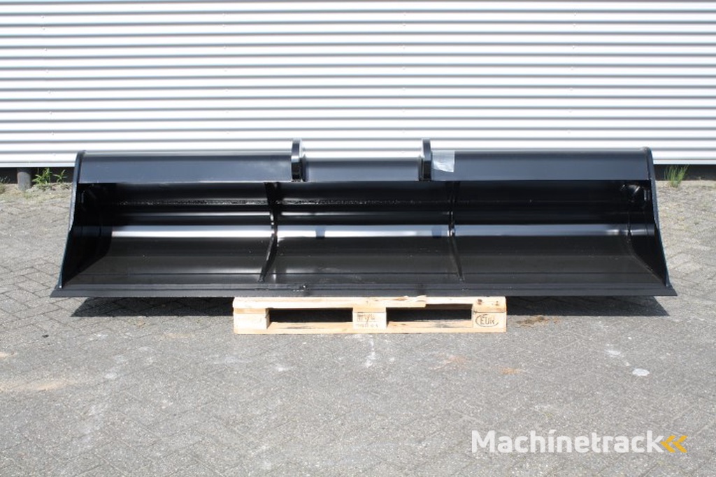 Caterpillar Ditch Cleaning Bucket DC 2 2800 0.71