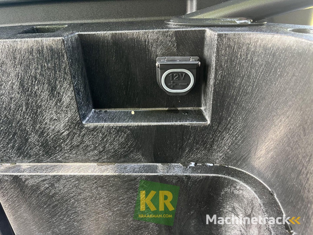 John Deere XUV875M-692526