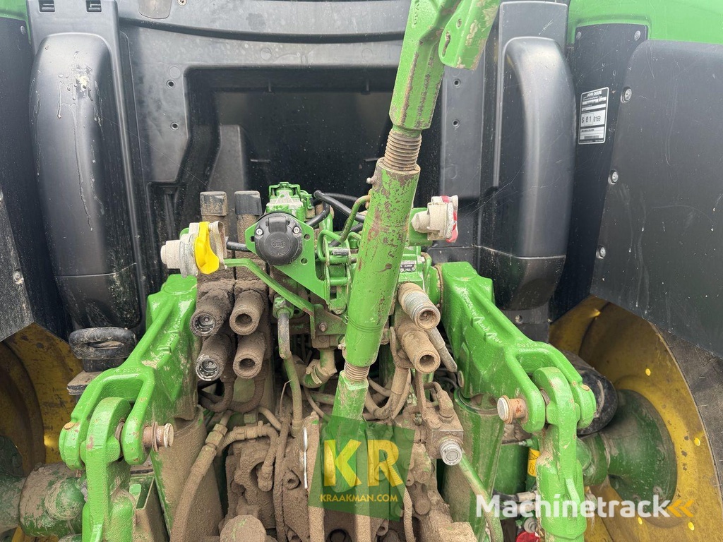 John Deere 6125R-63066