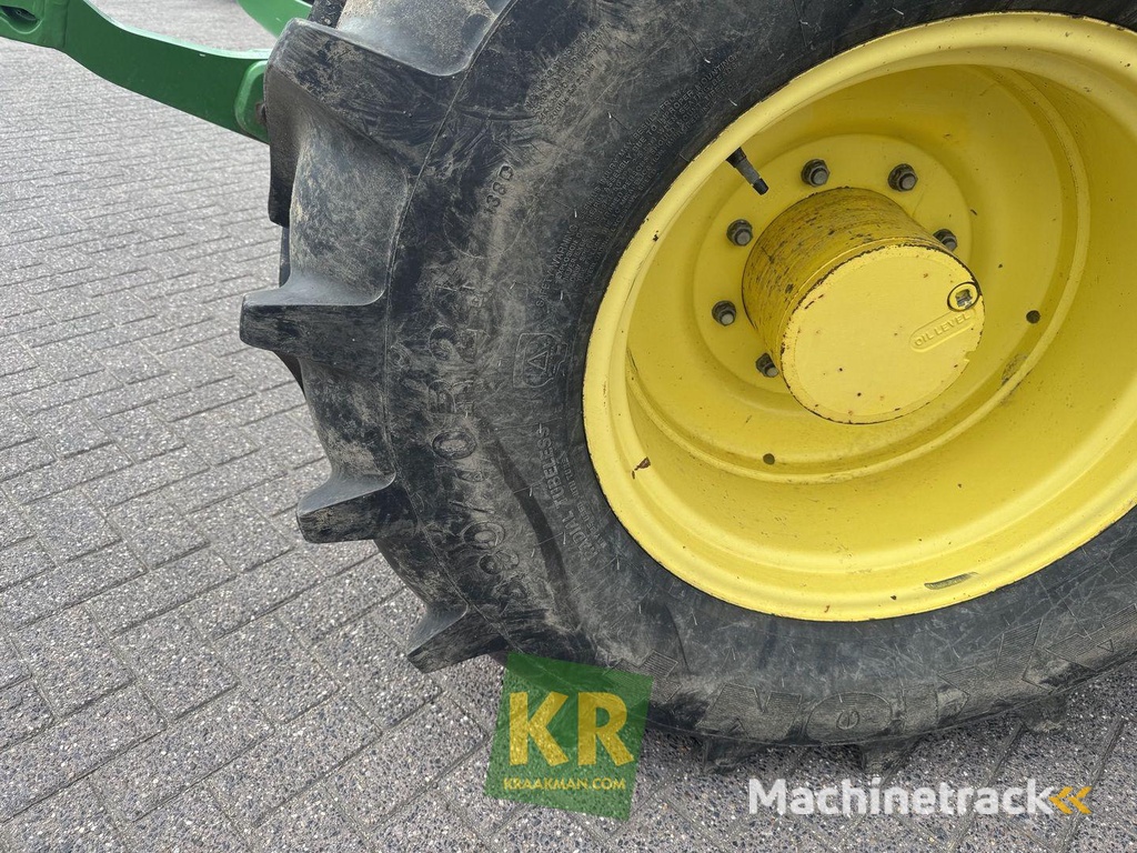 John Deere 6125R-63066