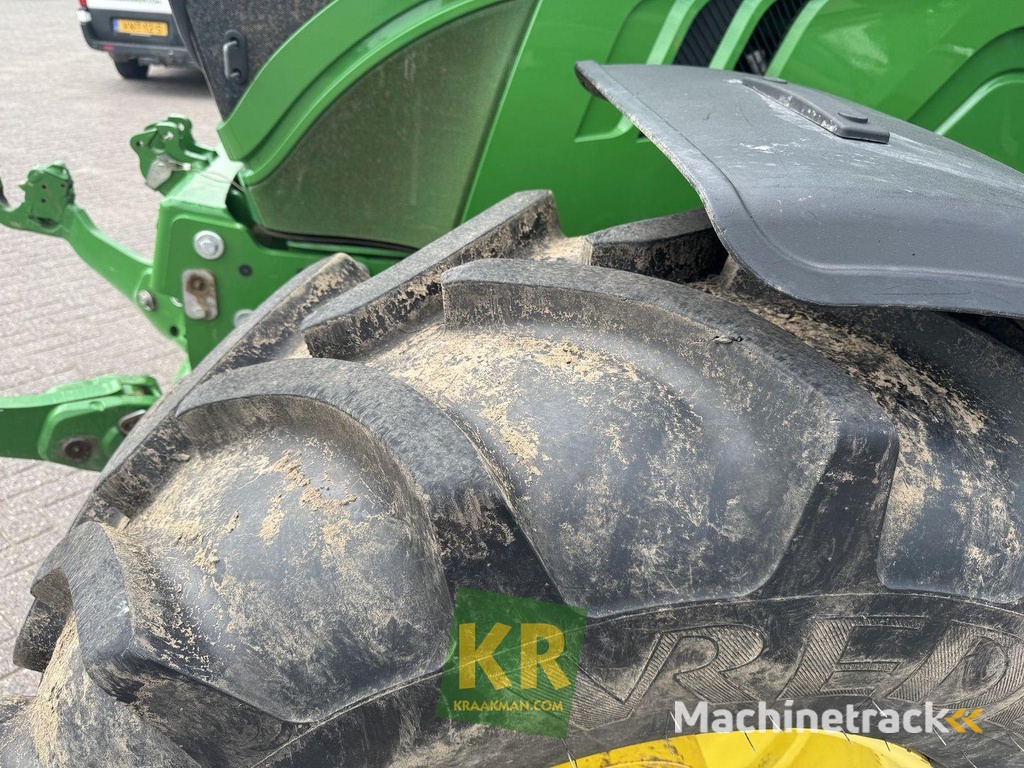 John Deere 6125R-63066