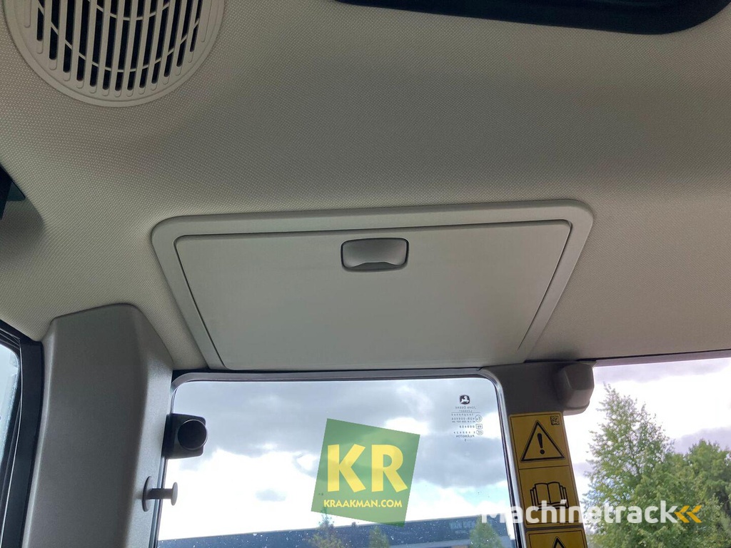 John Deere 6M-155-693692