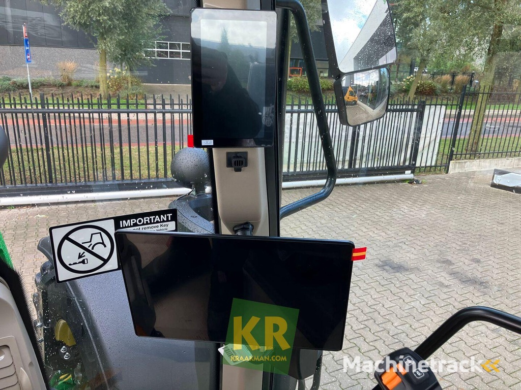 John Deere 6M-155-693692