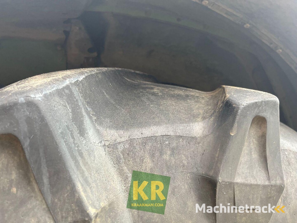 John Deere 6520-775707