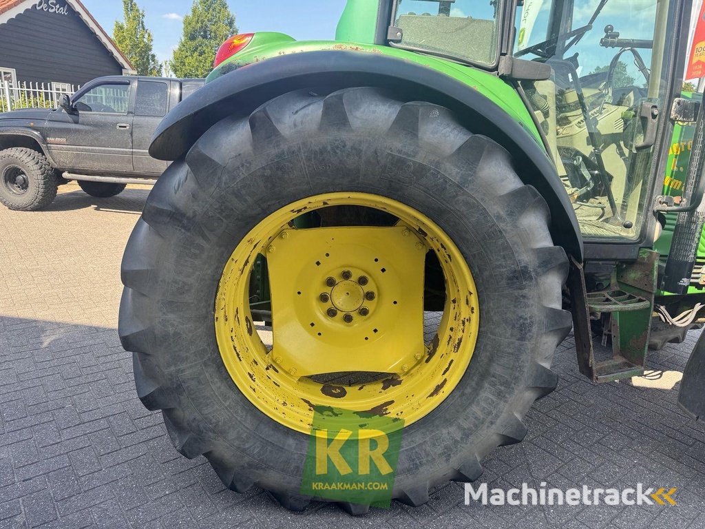 John Deere 6120-137098