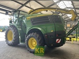 Thumbnail of John Deere 8400-697285