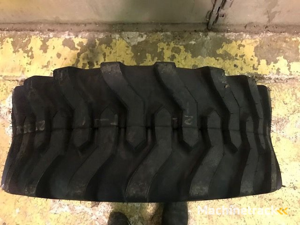 Titan 12-16.5 NHS TRAC LOADER