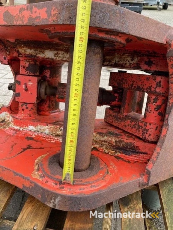 Kinshofer pin-to-pin coupler 80 mm