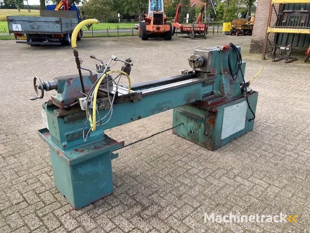 TOS SV18RA Draaibank Lathe Draaibank Lathe