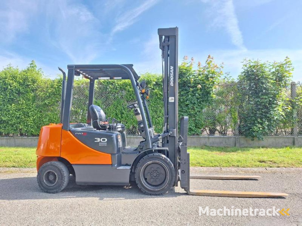 Doosan D30S 5