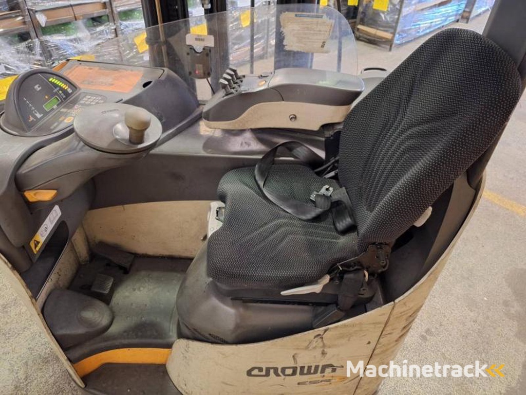 Crown ESR-5260-14-OPT-2