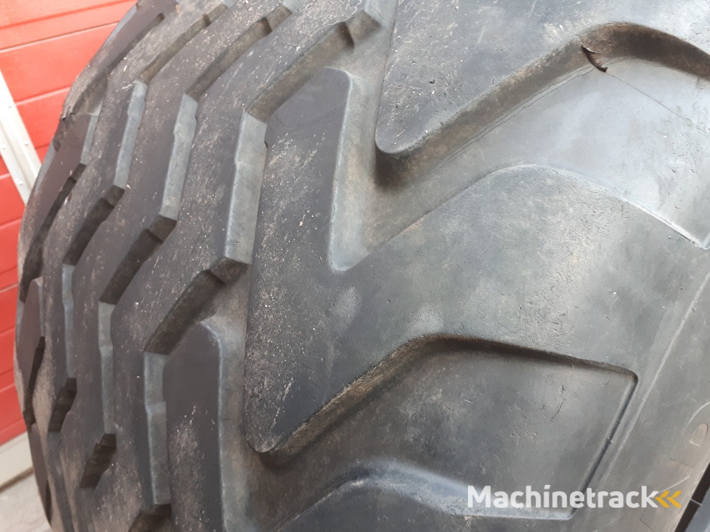 Vredestein 710/50R26.5