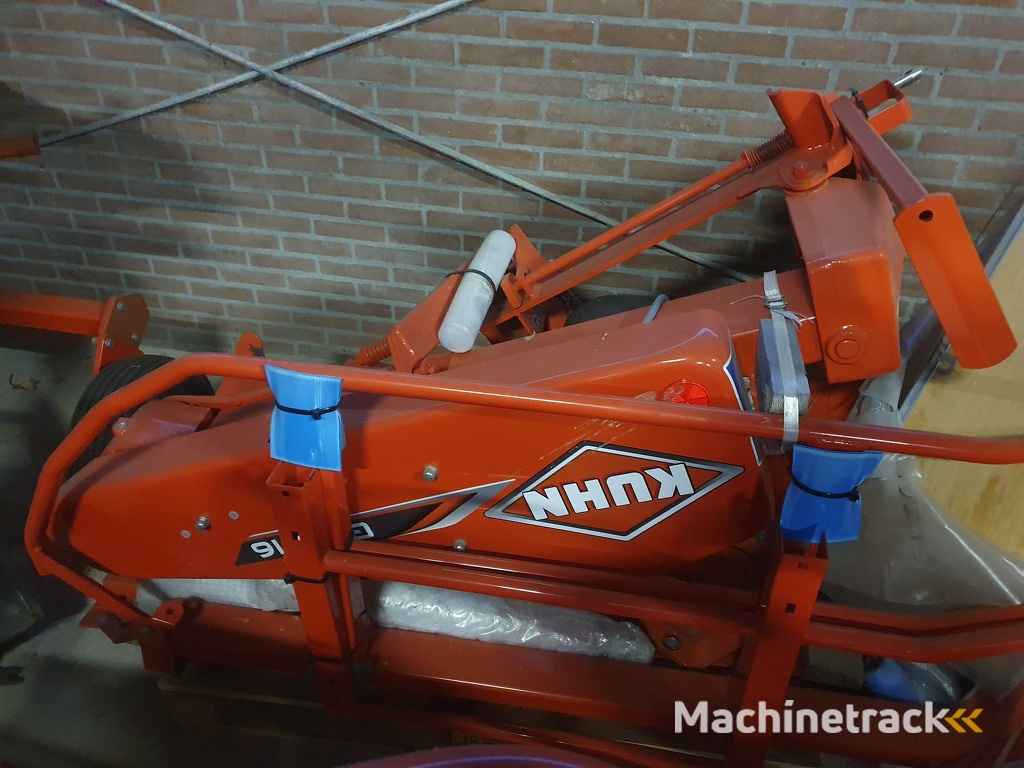 Kuhn GMD16