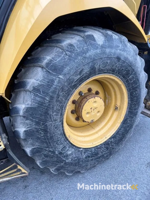 Caterpillar 432F2 manual engine! No add blue !