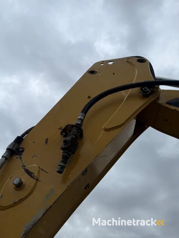 Caterpillar 432F2 manual engine! No add blue !