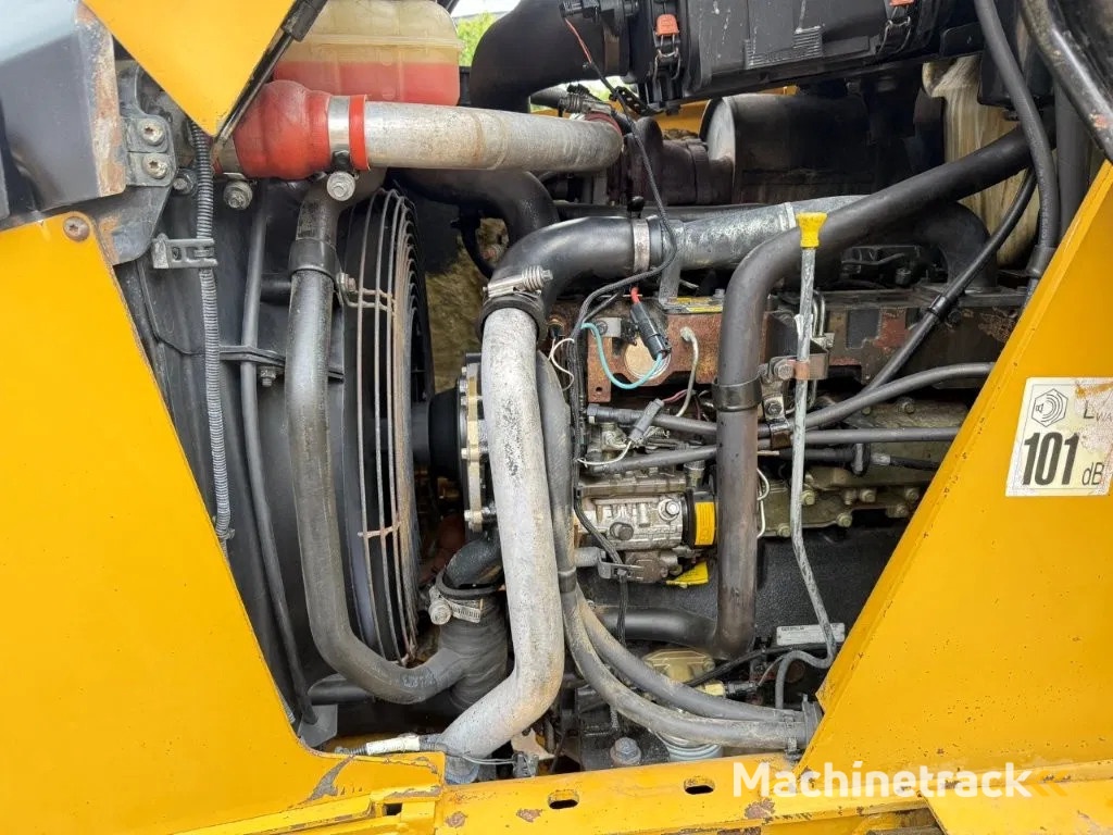 Caterpillar 432F2 manual engine! No add blue !