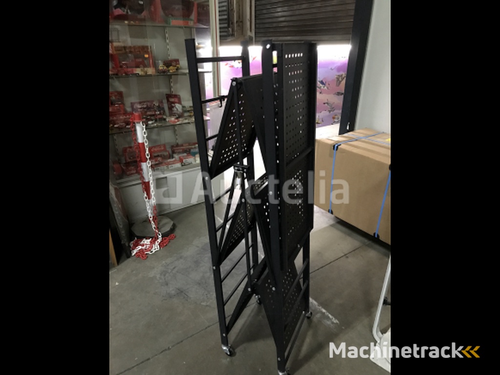 Set of 3 folding shelves