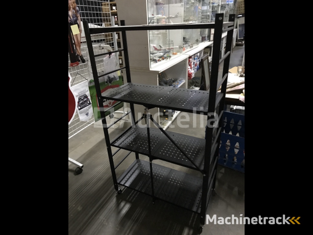 Set of 3 folding shelves