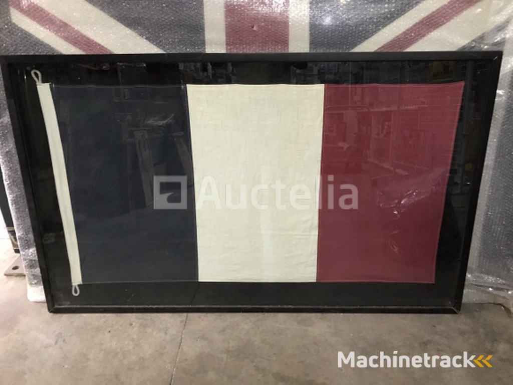 Flag under frame