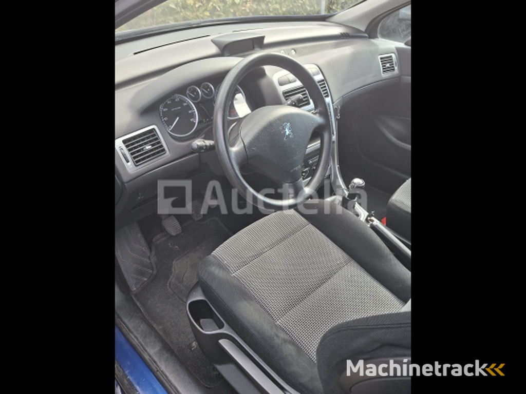 Car Peugeot 307 (2005-58.925 km-VIN:VF33EKFUC84066327)