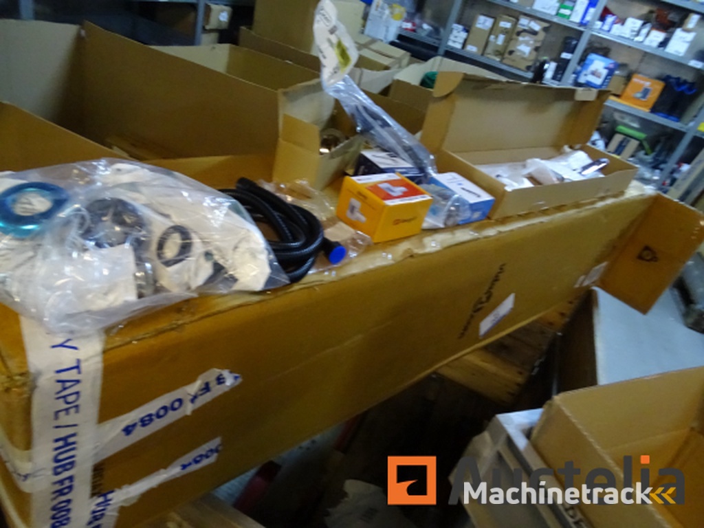 9 Sanitair sets (Zie foto's)