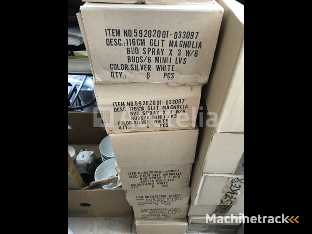 66 Branches Magnolia Flowers