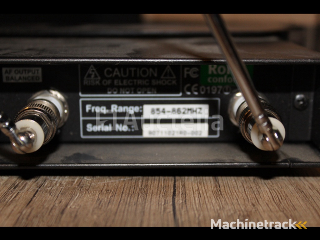 JTS PLL 1000 receiver (Freq. Range: 854-862 Mhz)