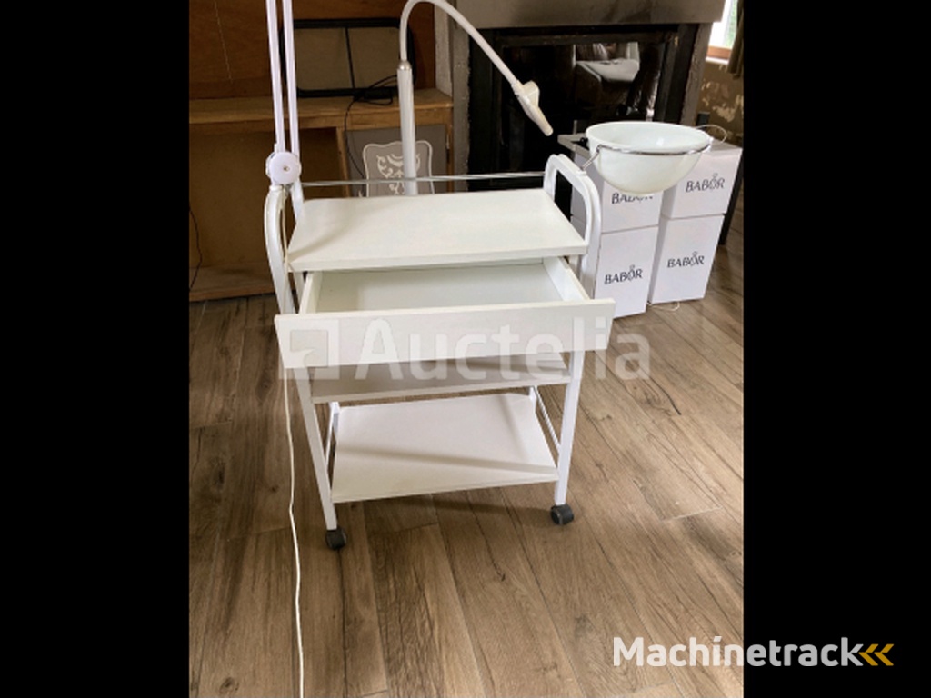 Trolley for beauty salons