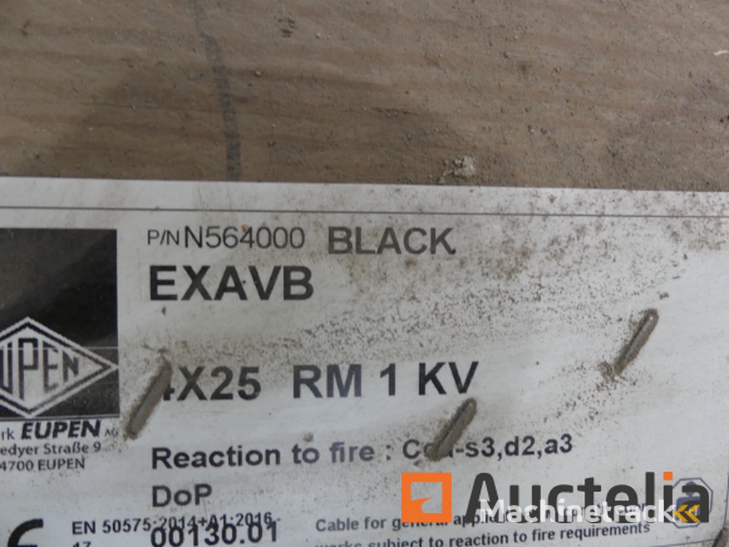 Drum with 4 x 25 armored cable (523 m)