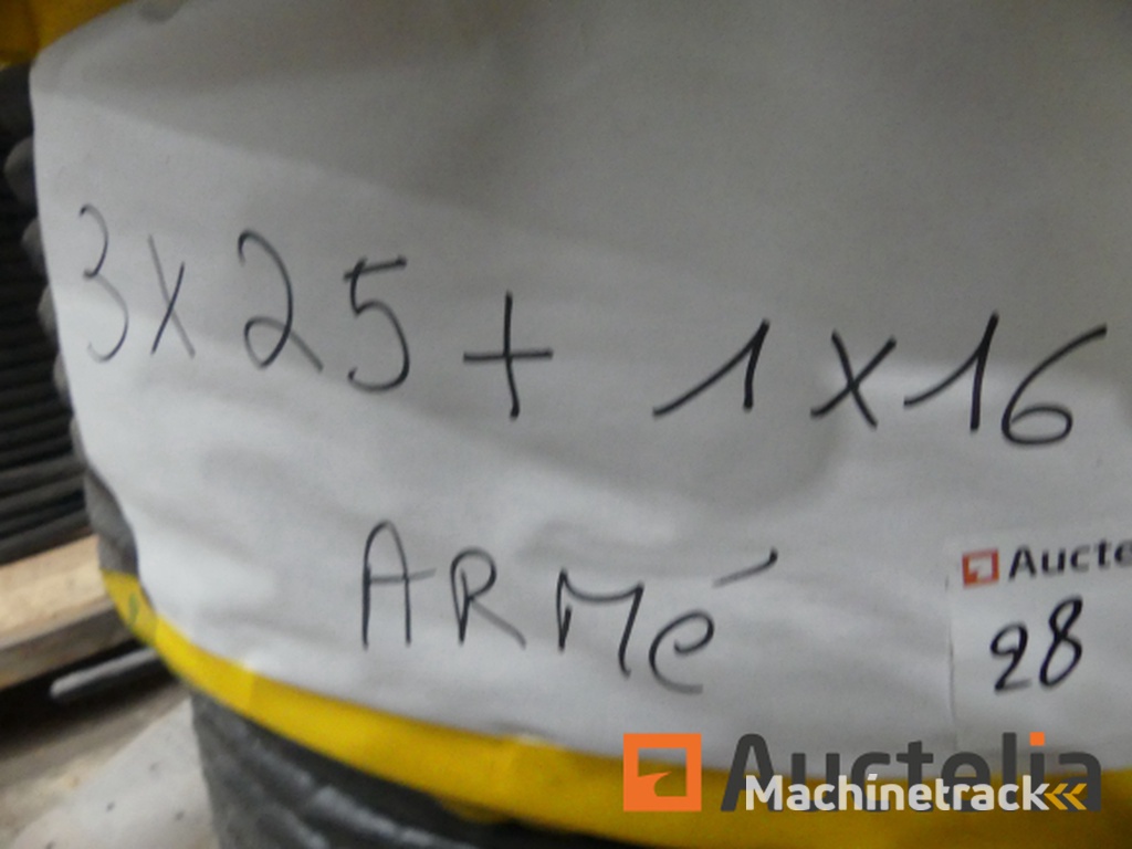 Trommel met 3 x 25 + 1 x 16 gepantserde kabel (80m)