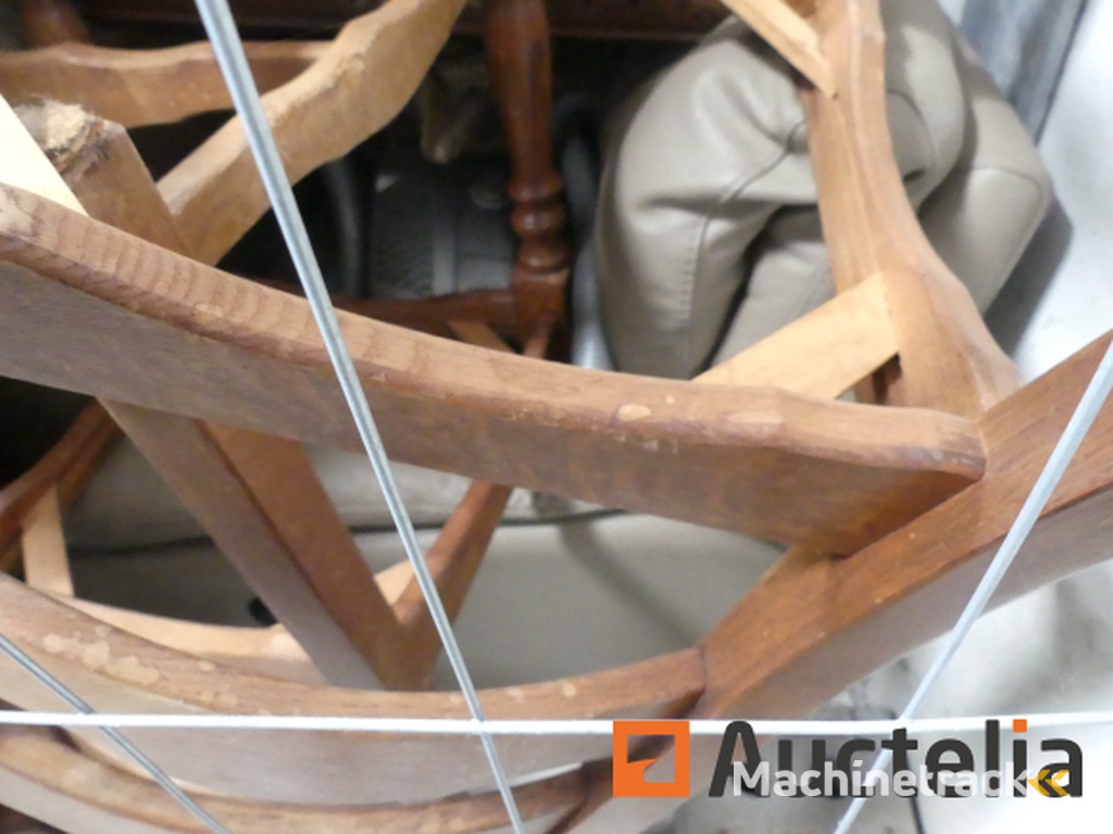 Furniture and consumer goods (seizure)