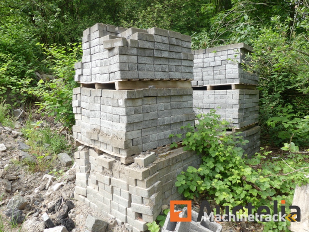 2500 Grey Cement Pavers