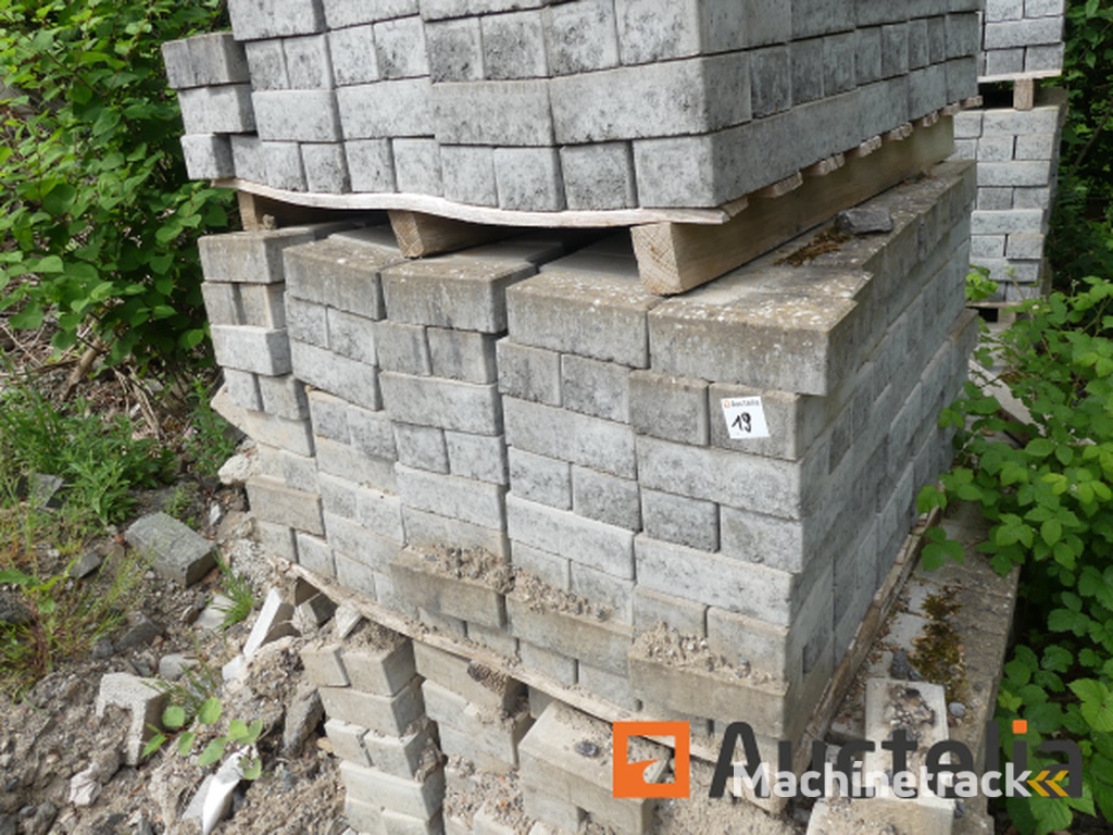 2500 Grey Cement Pavers