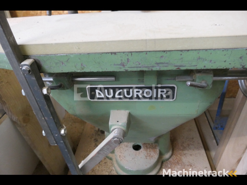 Ducuroir M 0.6 Wick Mortiser