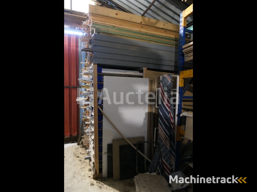 Wood, aluminum, plastic mouldings and profiles