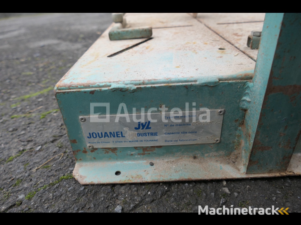 Manual slate cutting Jouanel C.A