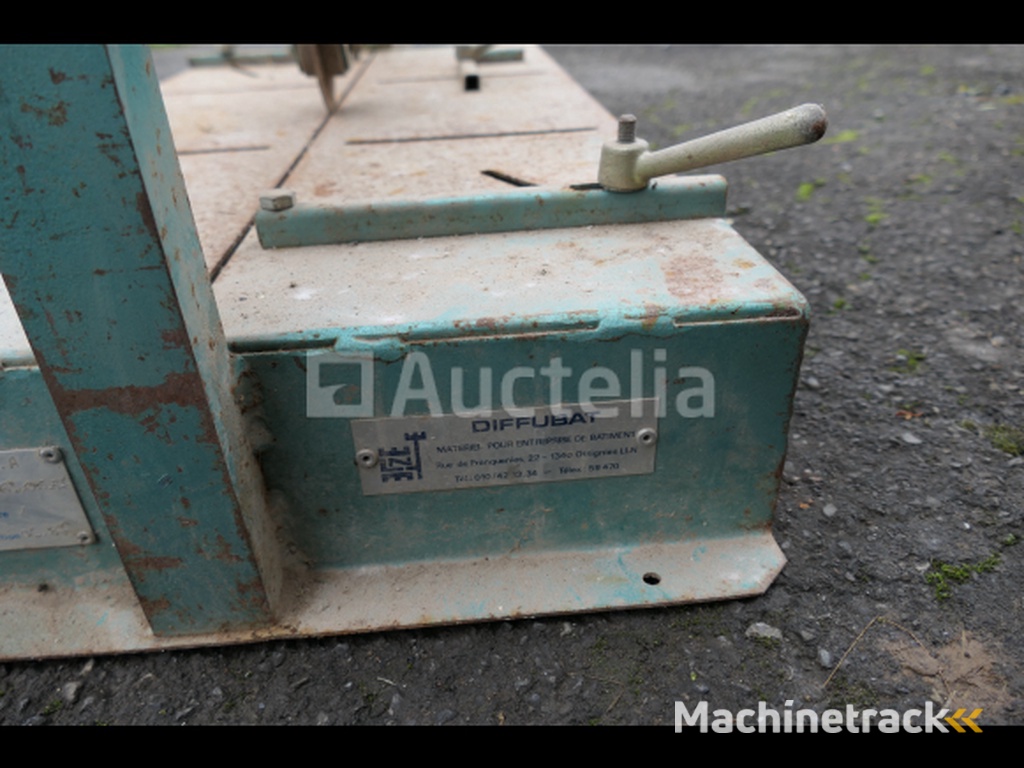 Manual slate cutting Jouanel C.A