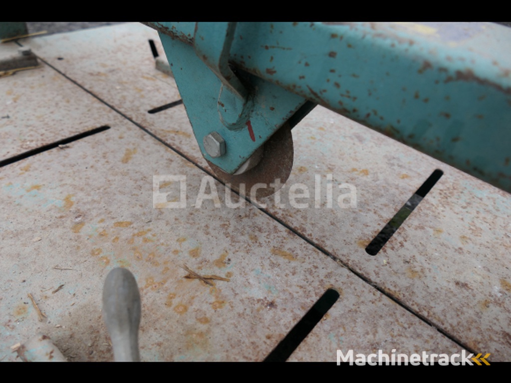 Manual slate cutting Jouanel C.A