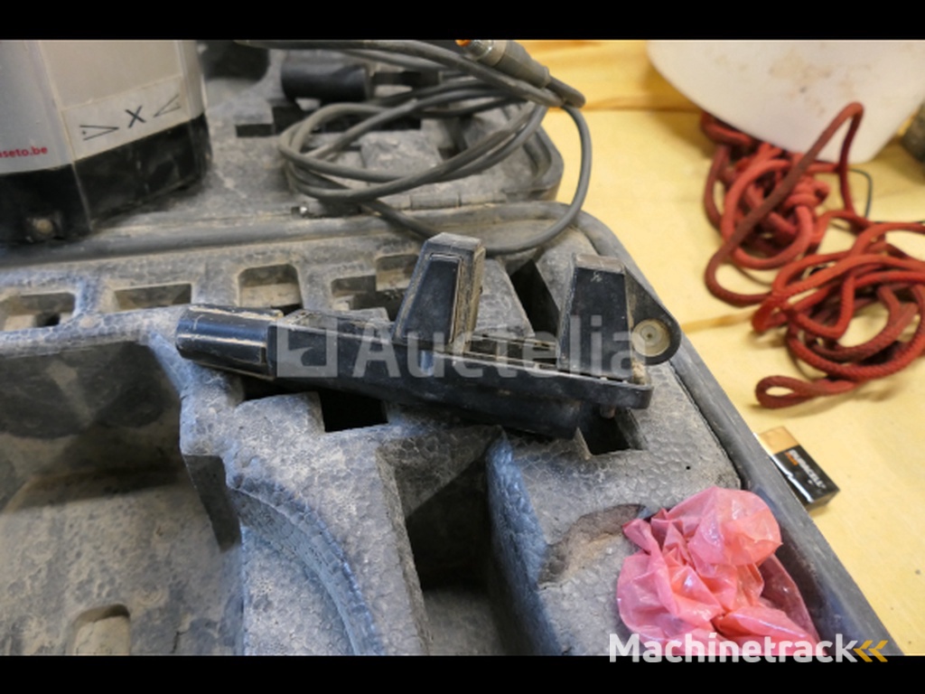 Futech Tornado 2000 Rotary Laser