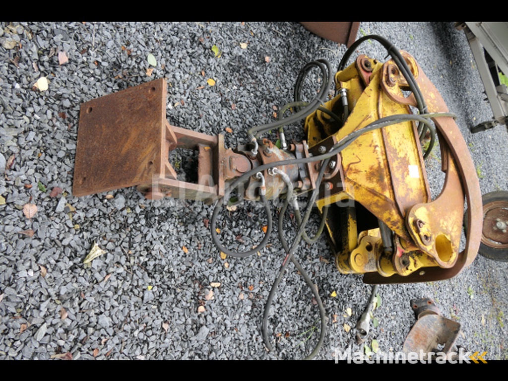 Rotary head wood grapple