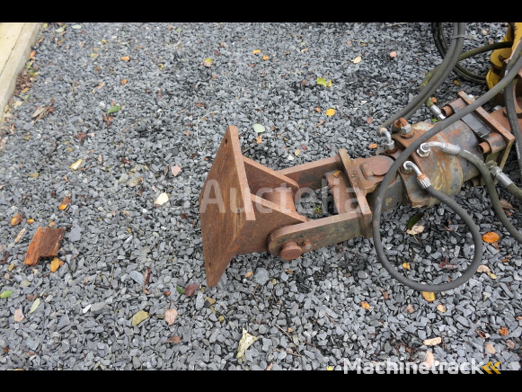 Rotary head wood grapple