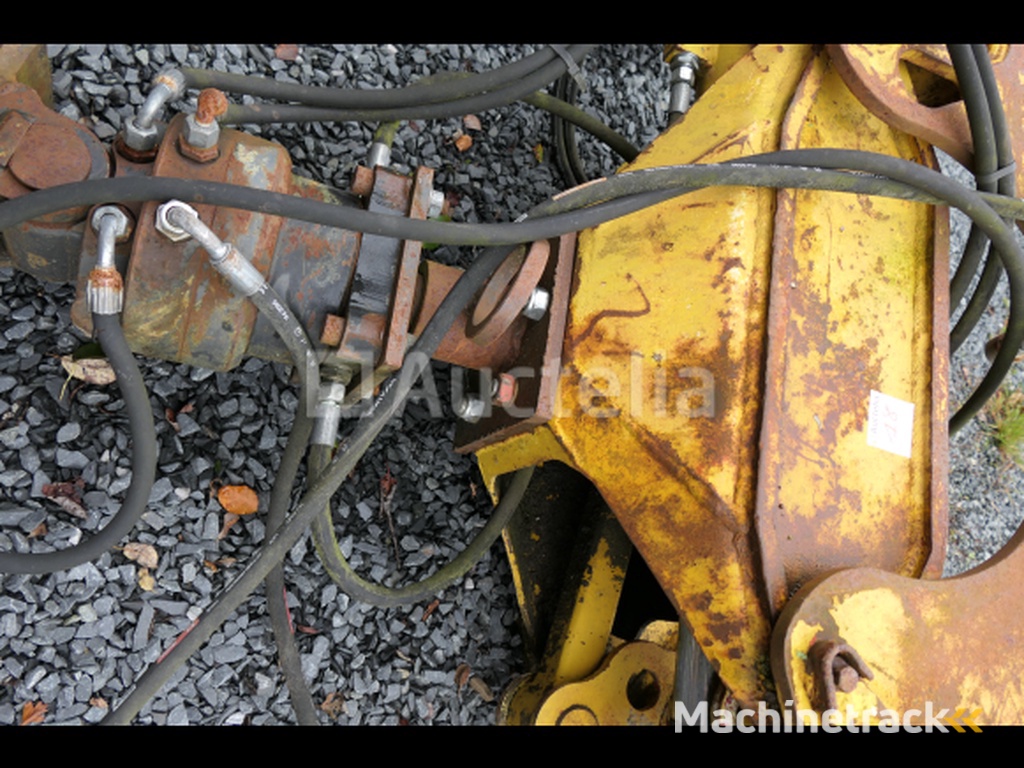 Rotary head wood grapple