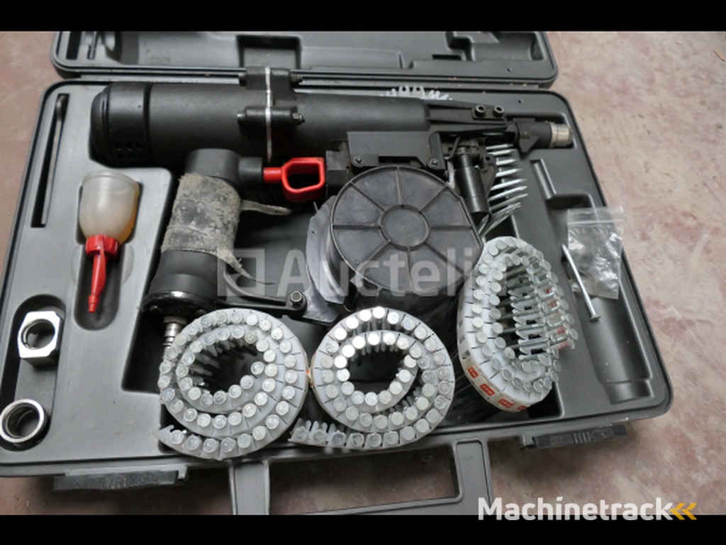 Stanley Bostitch CT-N300 Coil Steel Nailer