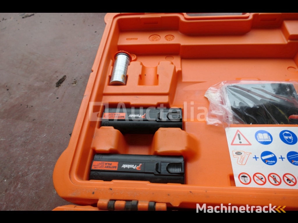 Gasspijkermachine + Nagelbalans Paslode Impulse IM45 CW